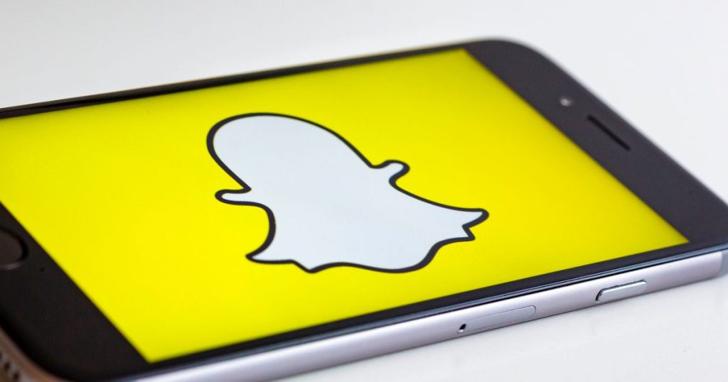 How to hack into snapchat account